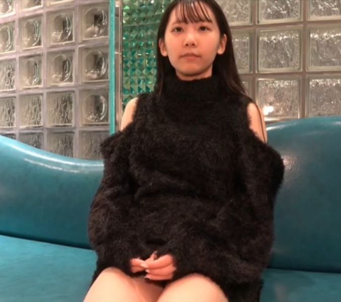 漂亮Jk美眉吃鸡啪啪 被怼的骚叫不停 大奶子哗哗 射了不少精液